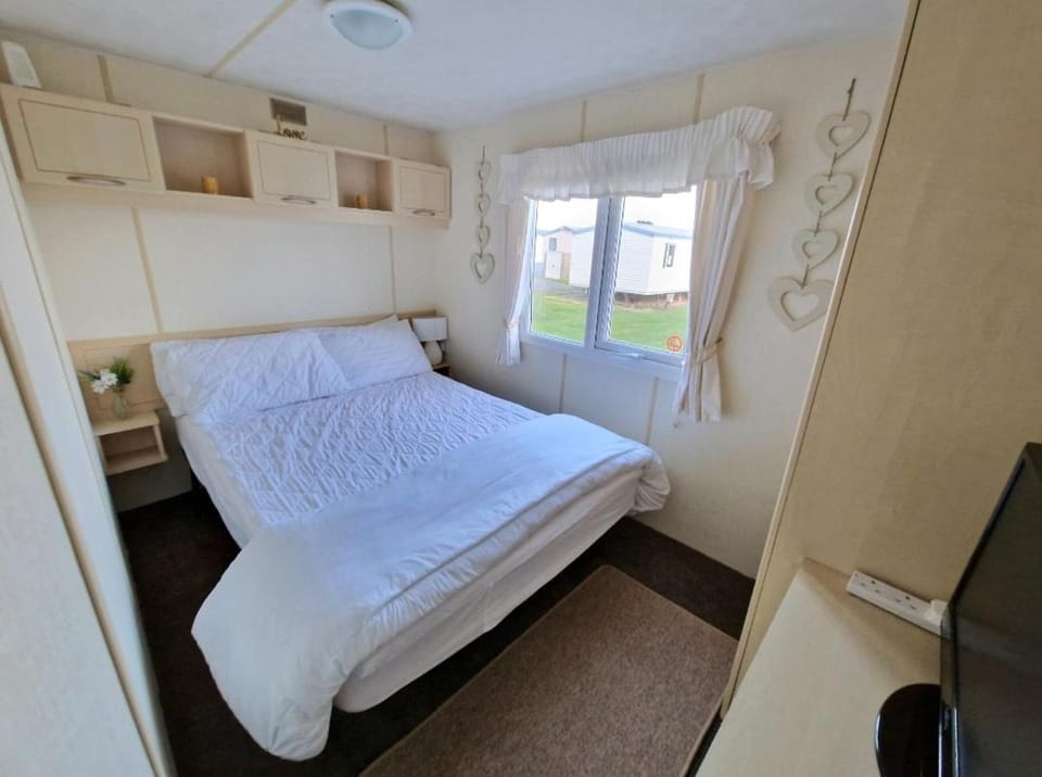 Oasis S193 Caravan, Golden Palm Resort Apartment in Chapel Saint Leonards