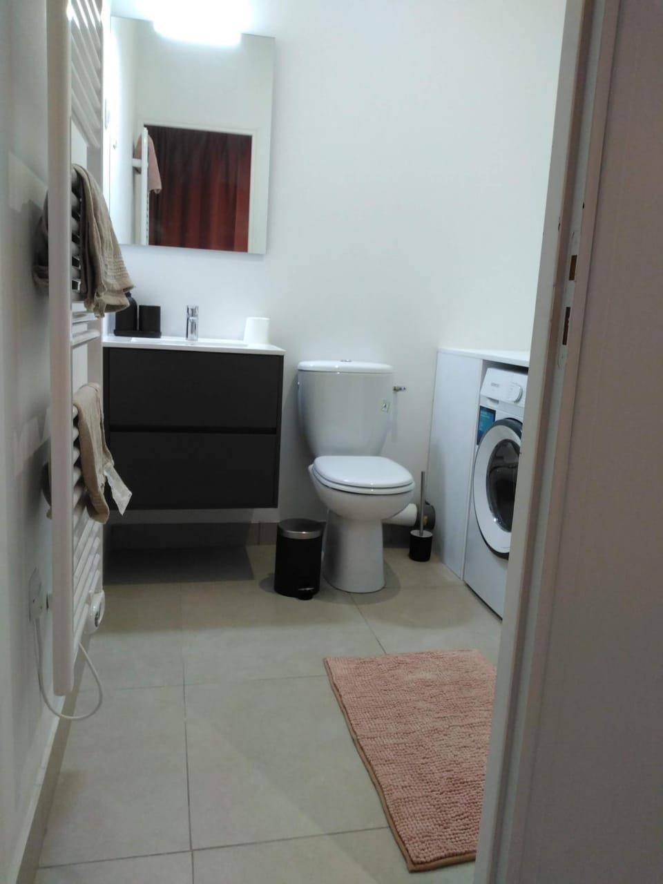Métal studio Apartment in Île-de-France