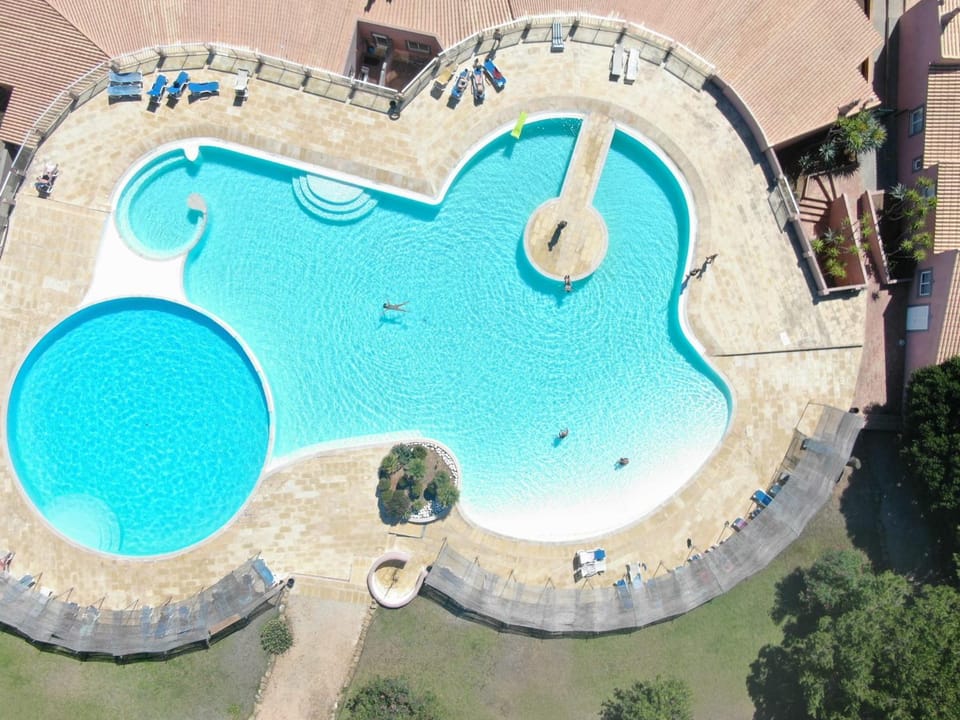 Bird's eye view, Pool view, sunbed