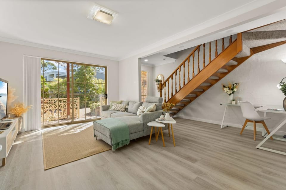 Irrilassa by the Beach by Experience Jervis Bay House in Huskisson