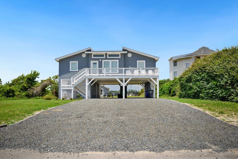 LollyPop Landing House in Oak Island