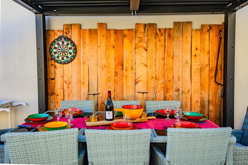 Patio, Patio, Dining area
