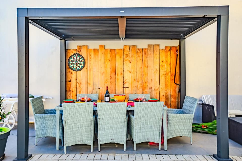 Dining area, Pool view, Pool view, Swimming pool, Swimming pool