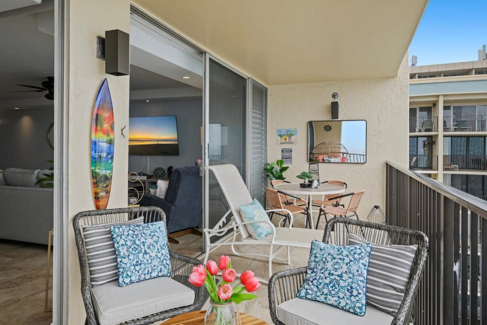 Sapphire Oasis- Heavenly Ocean View and Resort Apartment in Kahana
