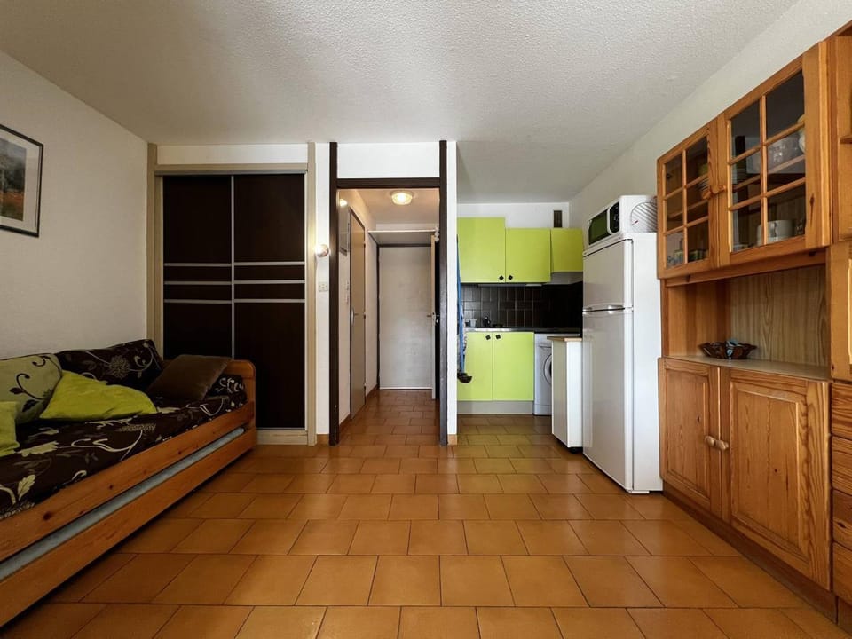 Studio cabine avec Jardin Privatif, Plage et Commerces à 300m - 4 Couchages, Argelès-sur-Mer - FR-1-388-214 Cabin in Argeles-sur-Mer