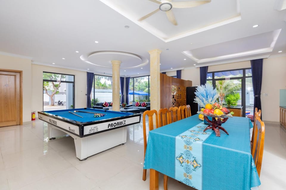 Luxury Chilinh - Large Swimming Pool - 200M To The Sea Villa in Vung Tau