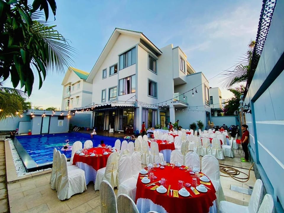 Luxury Chilinh - Large Swimming Pool - 200M To The Sea Villa in Vung Tau