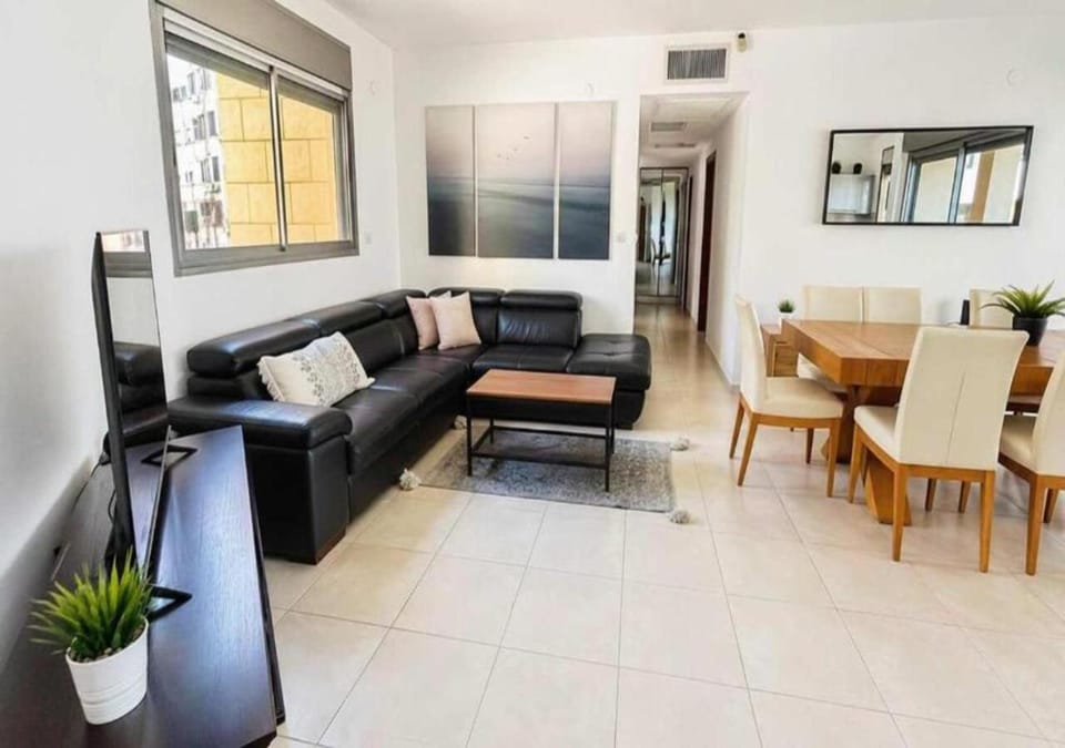 Living room, Dining area, air conditioner