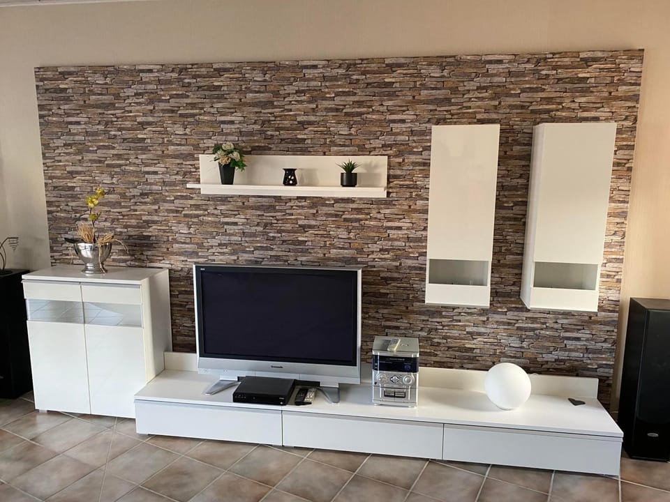 TV and multimedia, Living room