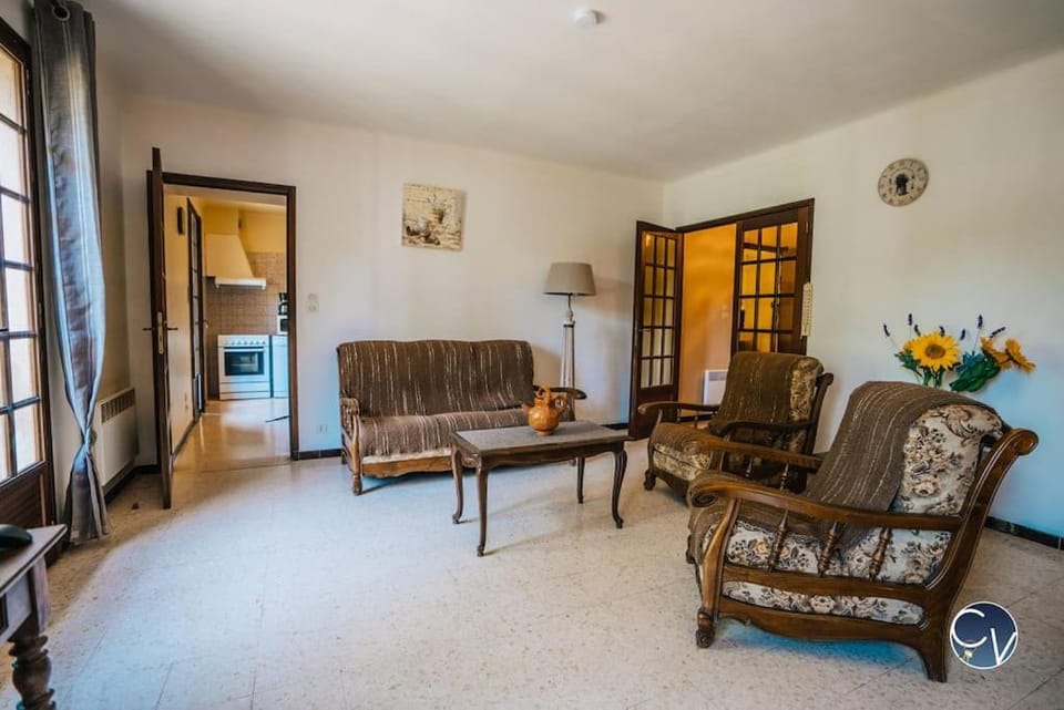 Petit Mas au calme proche centre House in Provence-Alpes-Côte d'Azur