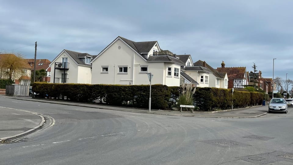 Property building, Street view