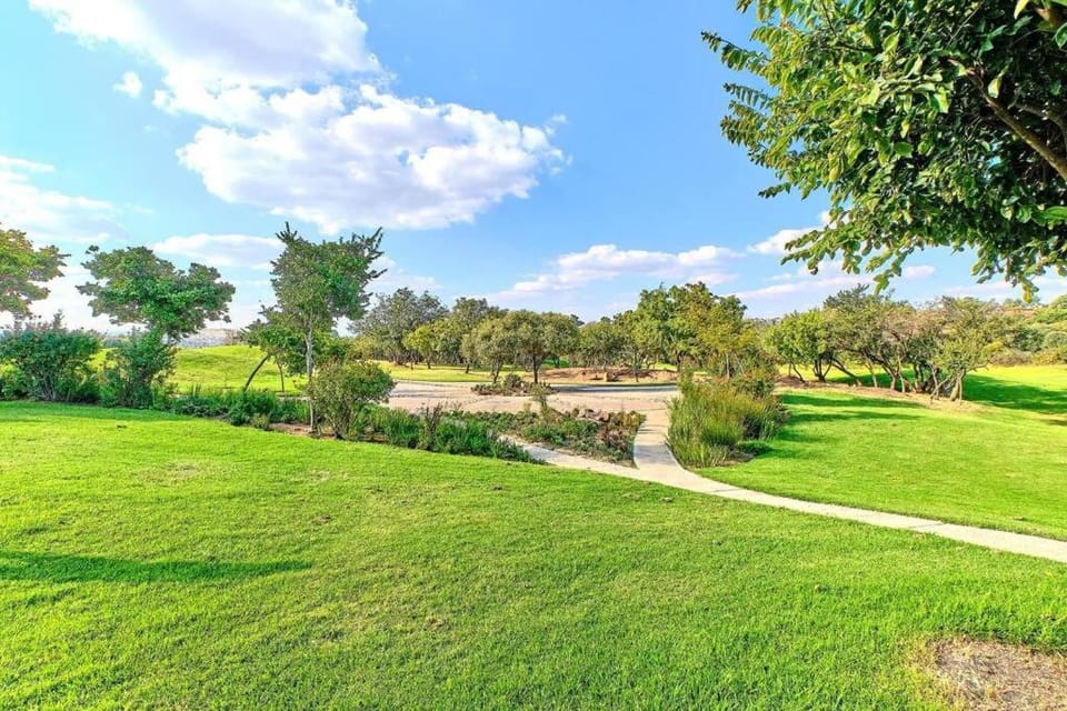 Estate Lifestyle+Inverter+Wi-Fi Apartment in Roodepoort