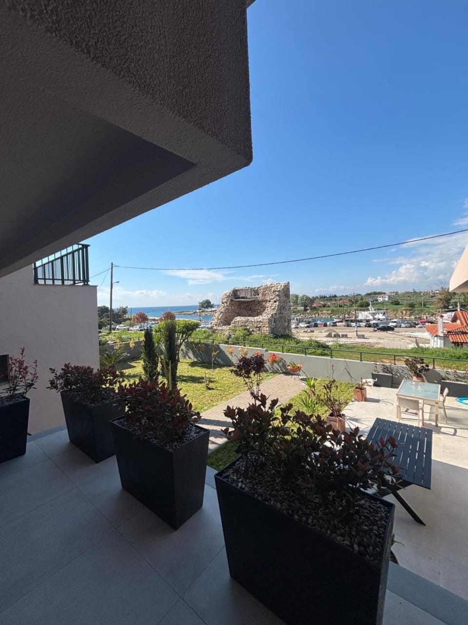 Maya Suites Potidaia Apartment in Halkidiki