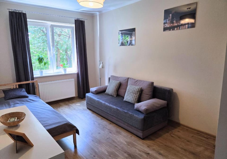 Seating area, Bedroom