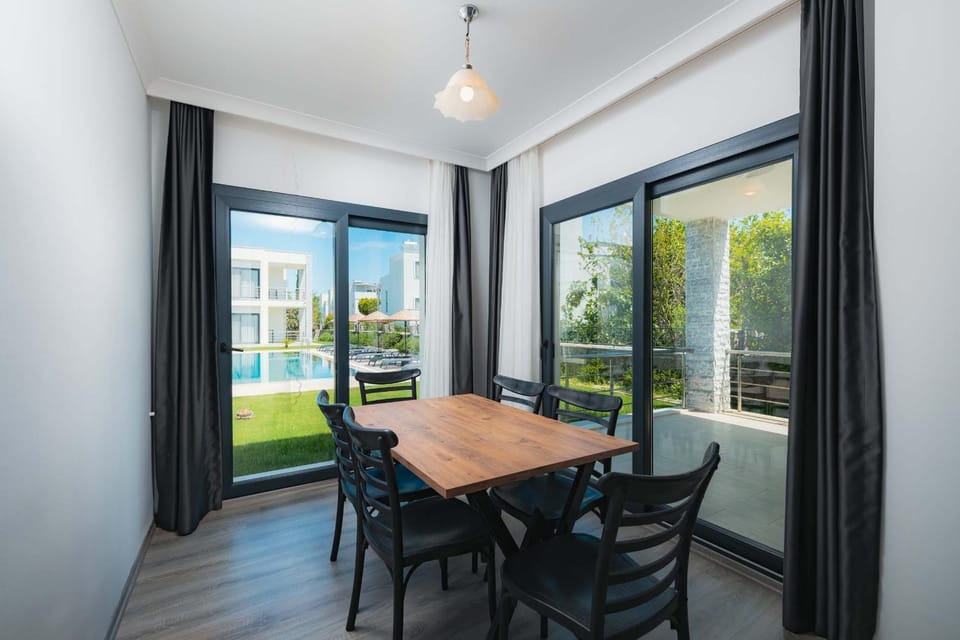 Balcony/Terrace, Seating area, Dining area