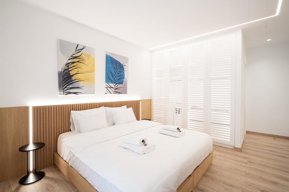 Bed, Photo of the whole room, Bedroom, wardrobe