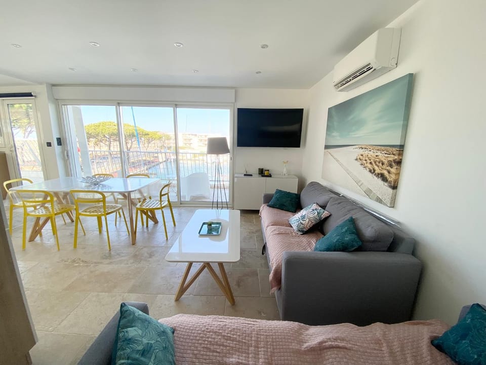 AS23077-Marina P3-vue mer, grande terrasse,parking Apartment in Le Grau-du-Roi