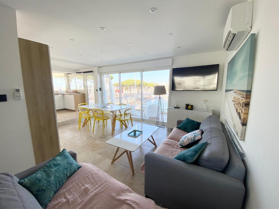 AS23077-Marina P3-vue mer, grande terrasse,parking Apartment in Le Grau-du-Roi