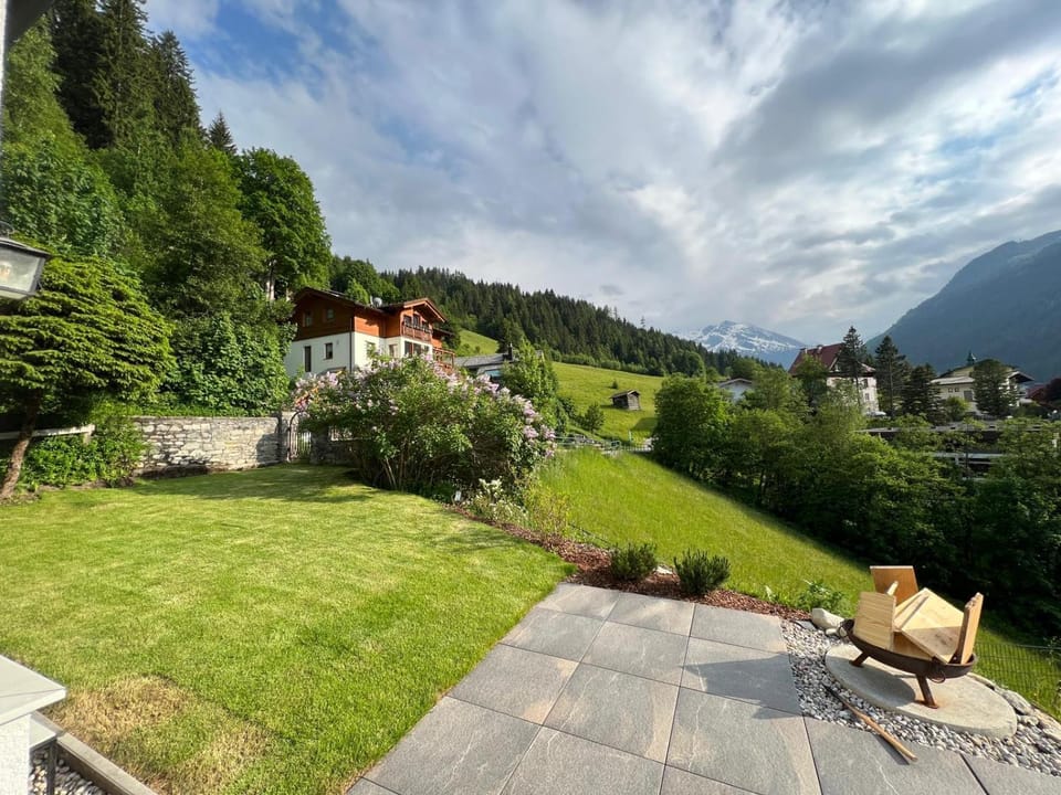 Charming chalet with sauna + views! Chalet in Bad Hofgastein