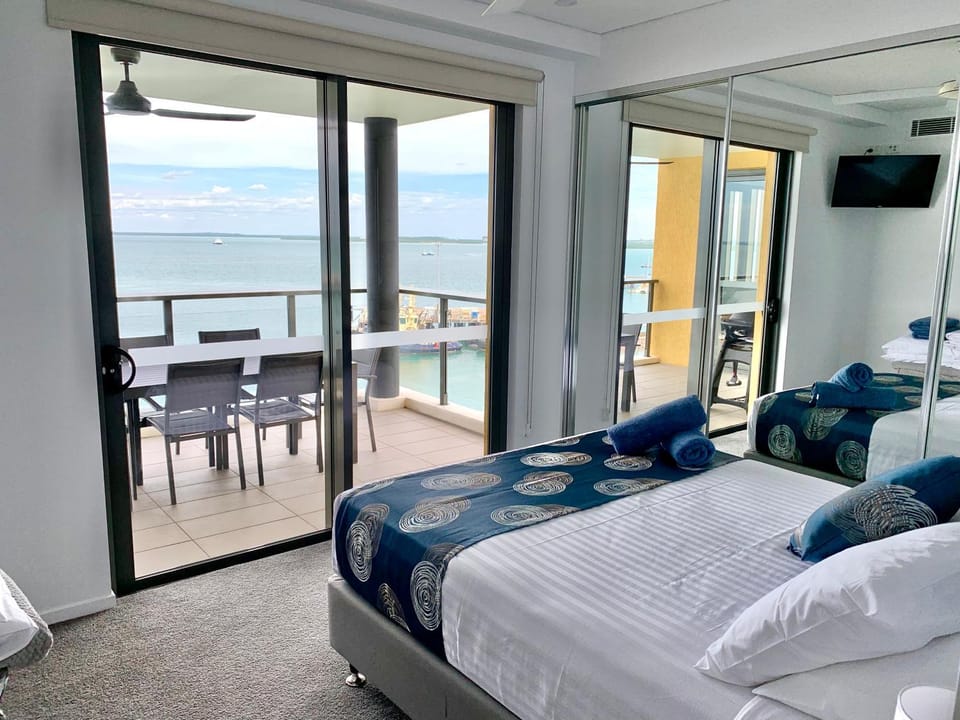 Bed, Balcony/Terrace, Bedroom, Sea view, towels
