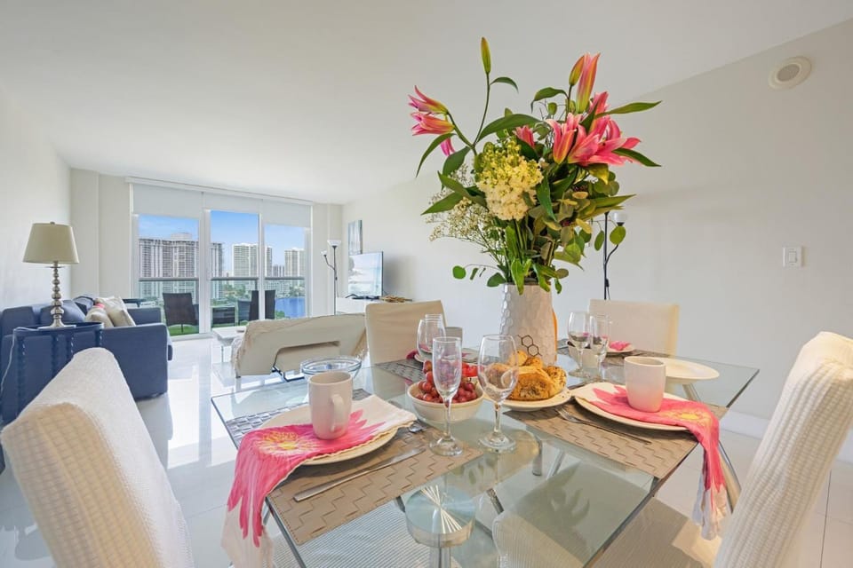 Ocean Reserve 1524 House in Sunny Isles Beach