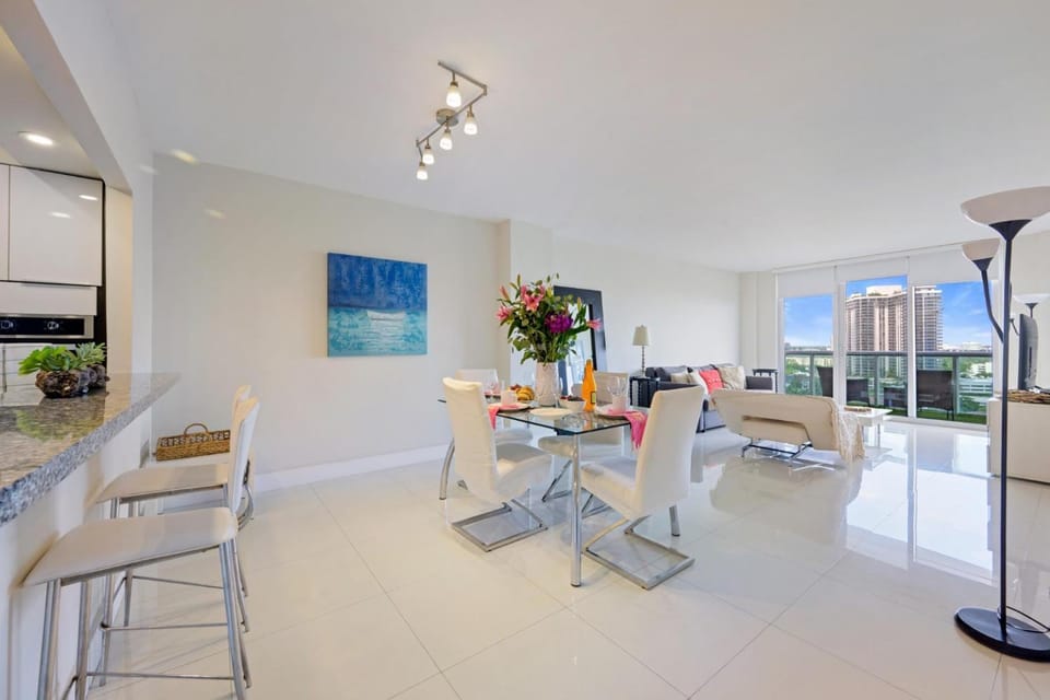 Ocean Reserve 1524 House in Sunny Isles Beach