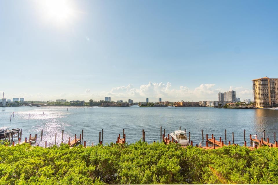 Golden Bay 406 House in Sunny Isles Beach