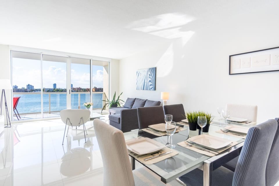 Golden Bay 406 House in Sunny Isles Beach