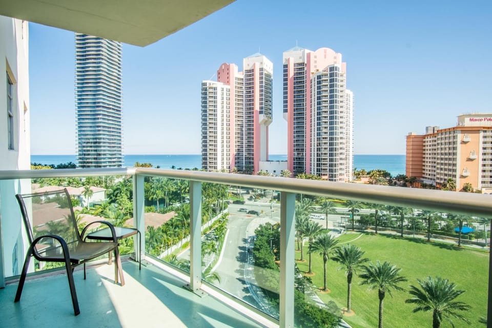 Ocean Reserve 927 House in Sunny Isles Beach
