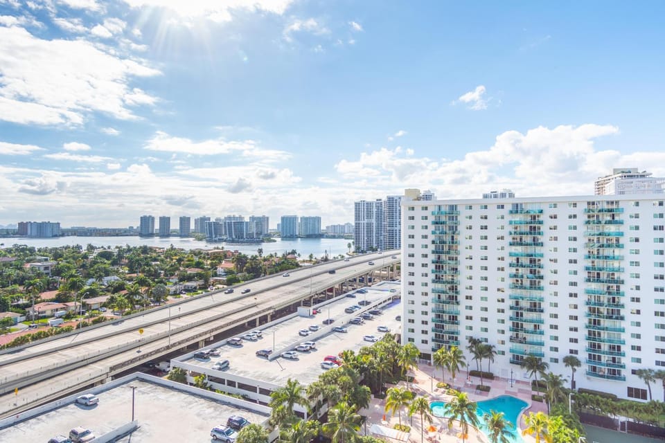 Ocean Reserve 1508 House in Sunny Isles Beach