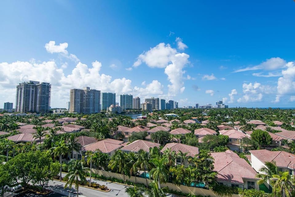 Ocean Reserve 818 House in Sunny Isles Beach
