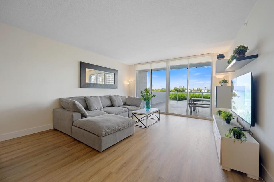 Golden Bay 302 House in Sunny Isles Beach