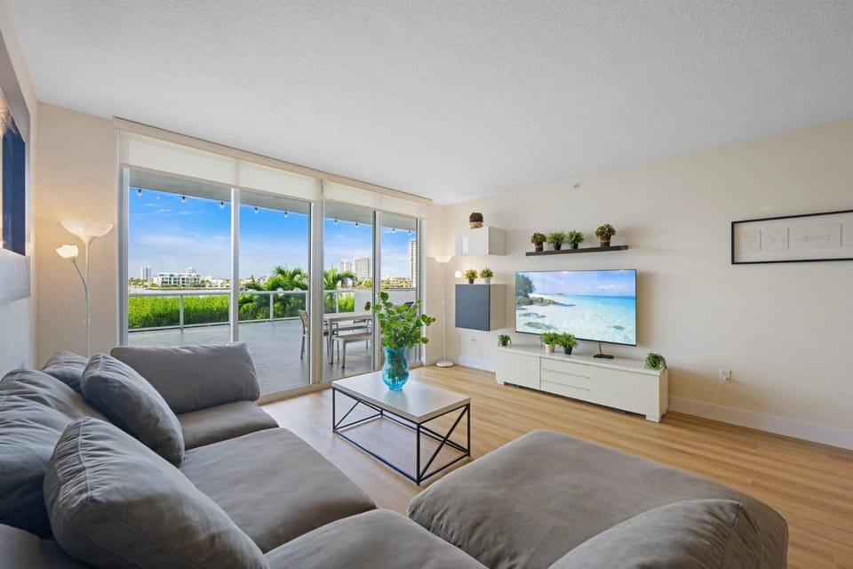 Golden Bay 302 House in Sunny Isles Beach