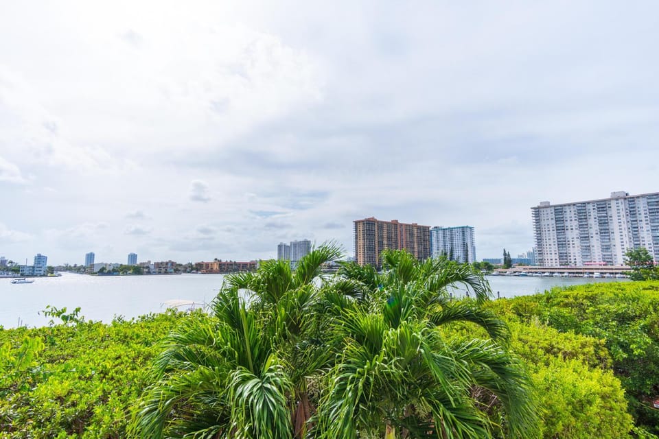 Golden Bay 302 House in Sunny Isles Beach