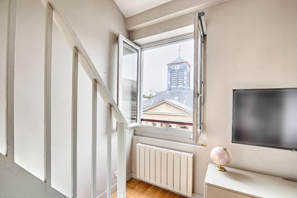 ST DOM Face - Vue Tour Eiffel Apartment in Paris