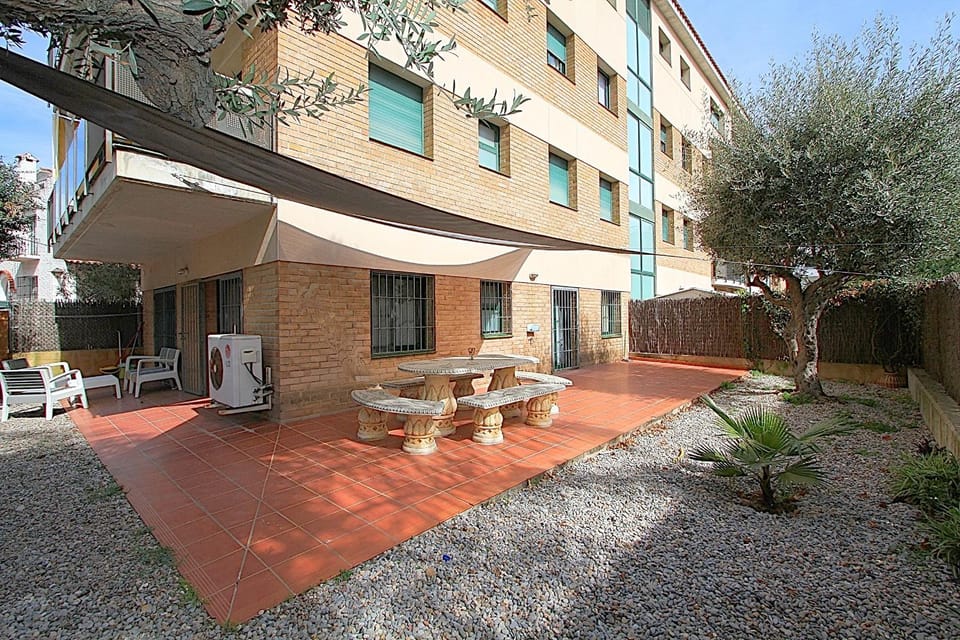 Property building, Patio, View (from property/room), Balcony/Terrace, Dining area