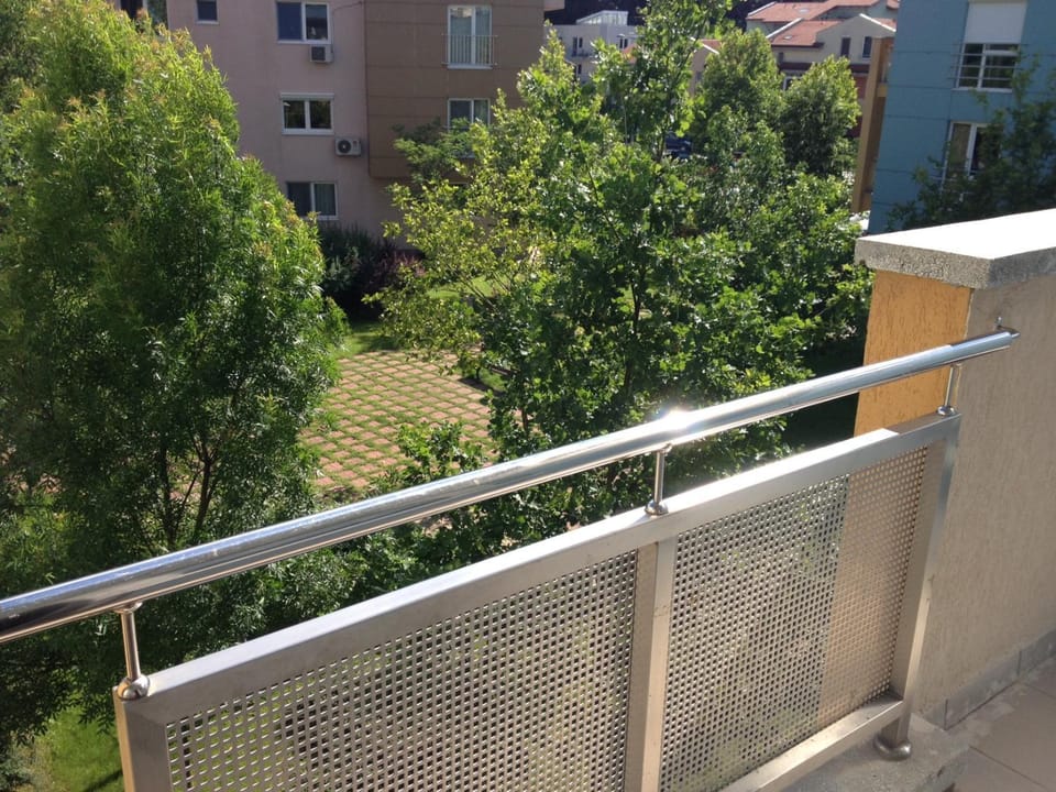 DTown Studio Apartment in Bucharest