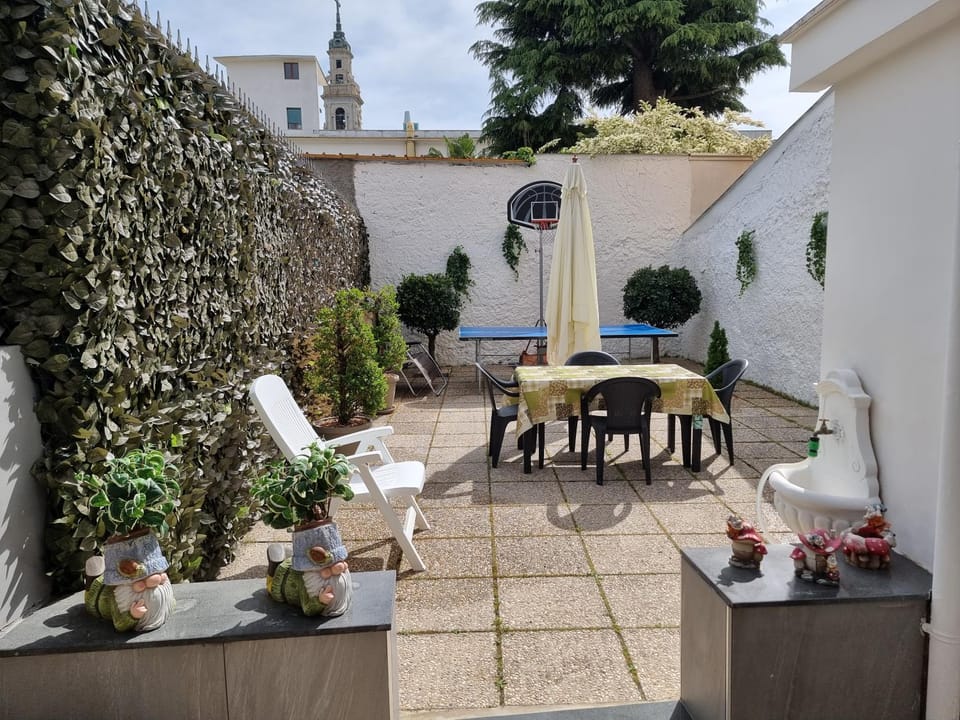 Garden, Solarium, Table tennis, Breakfast, sunbed