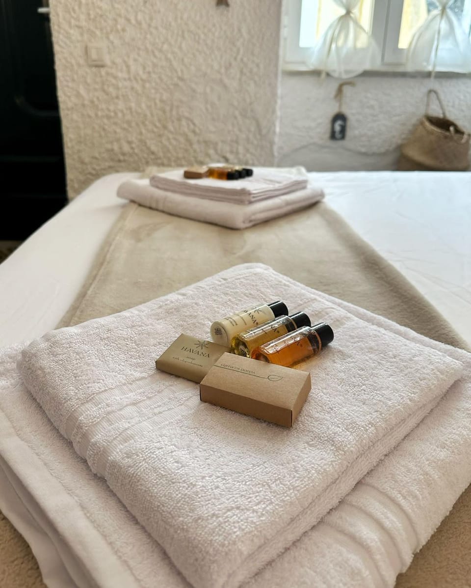 Bathroom, towels