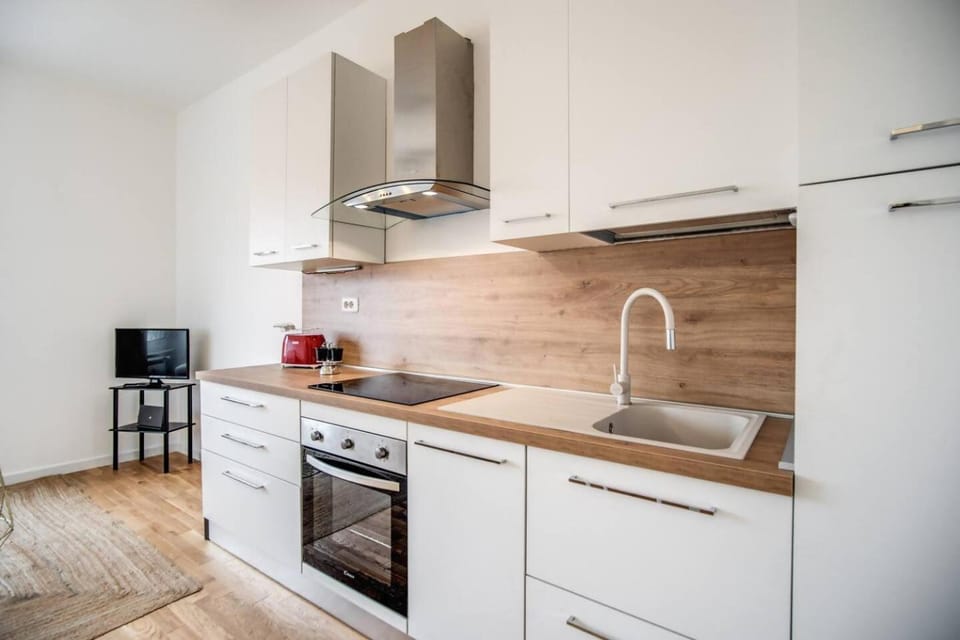 Naos Suite close Popolo Square Apartment in Rome