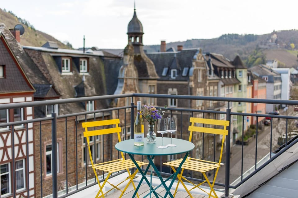 Neighbourhood, Natural landscape, View (from property/room), Balcony/Terrace, City view, Mountain view