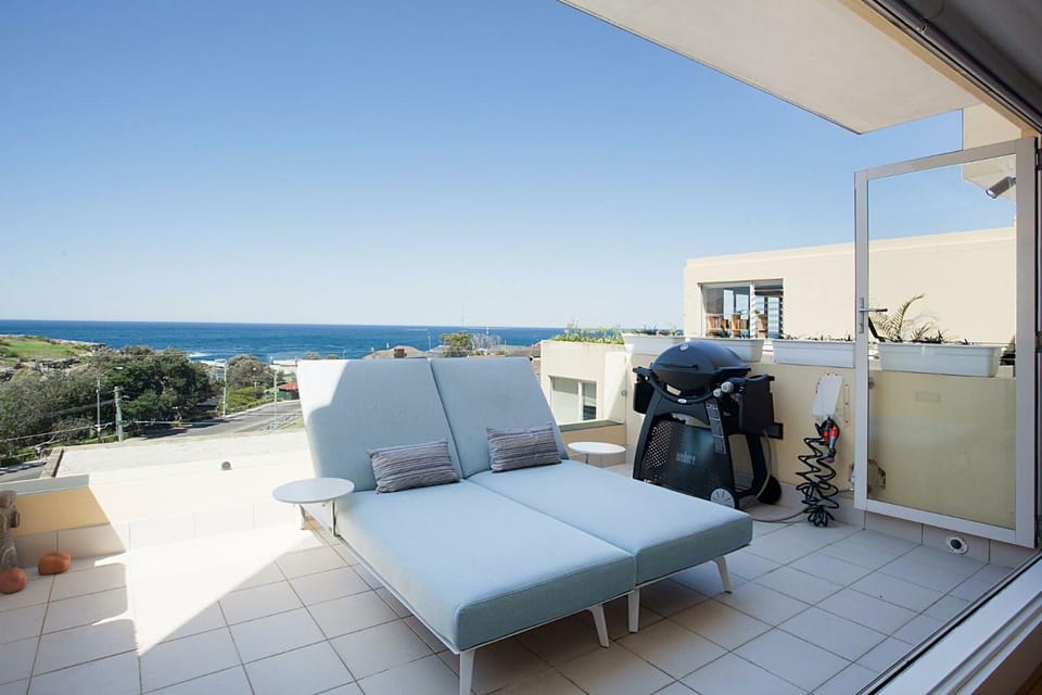 Ocean view Clovelly Apartment in Sydney