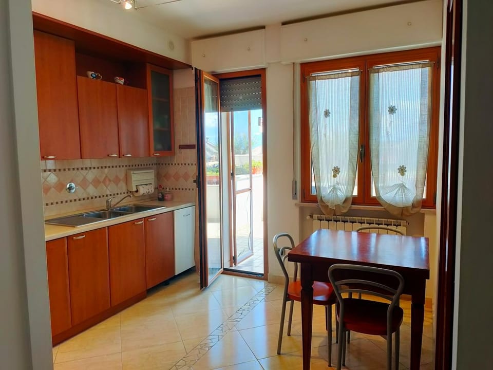 Casa Rosa Apartment in Montesilvano