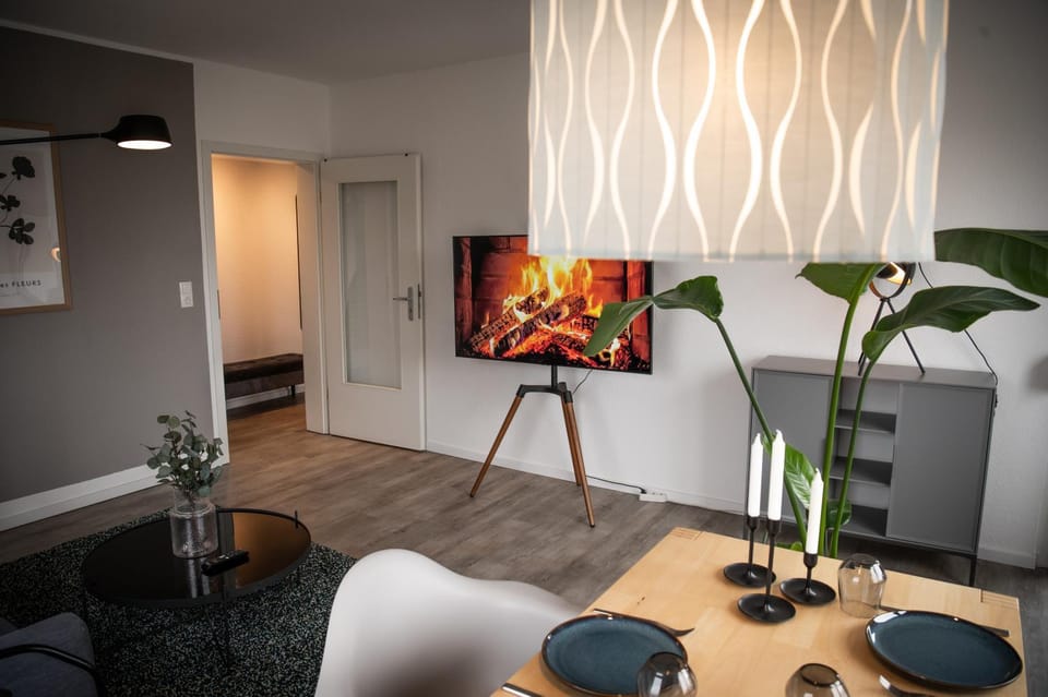 TV and multimedia, Living room, Dining area