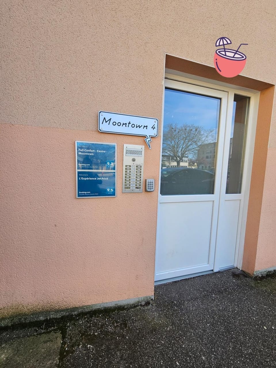 Facade/entrance, Property logo or sign