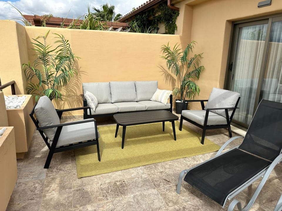 Balcony/Terrace, Seating area, sunbed