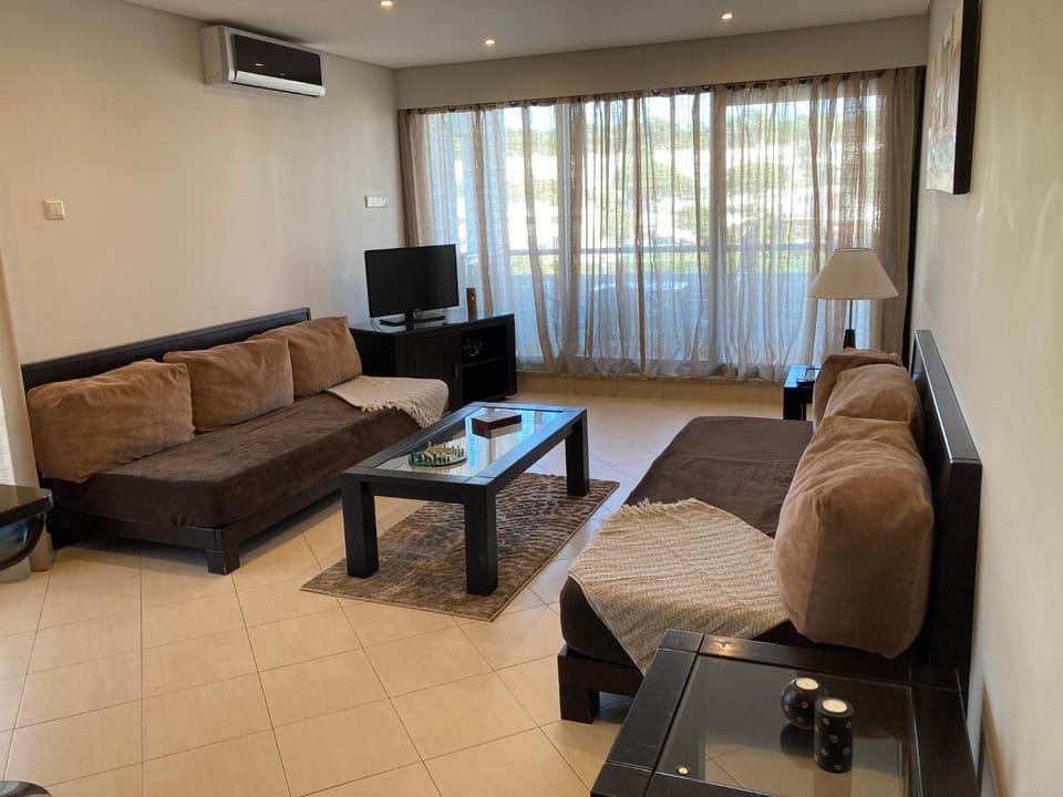 TV and multimedia, Living room, air conditioner