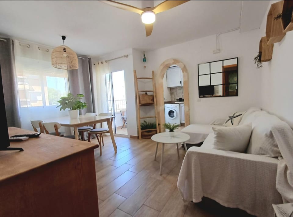 TV and multimedia, Living room, Dining area