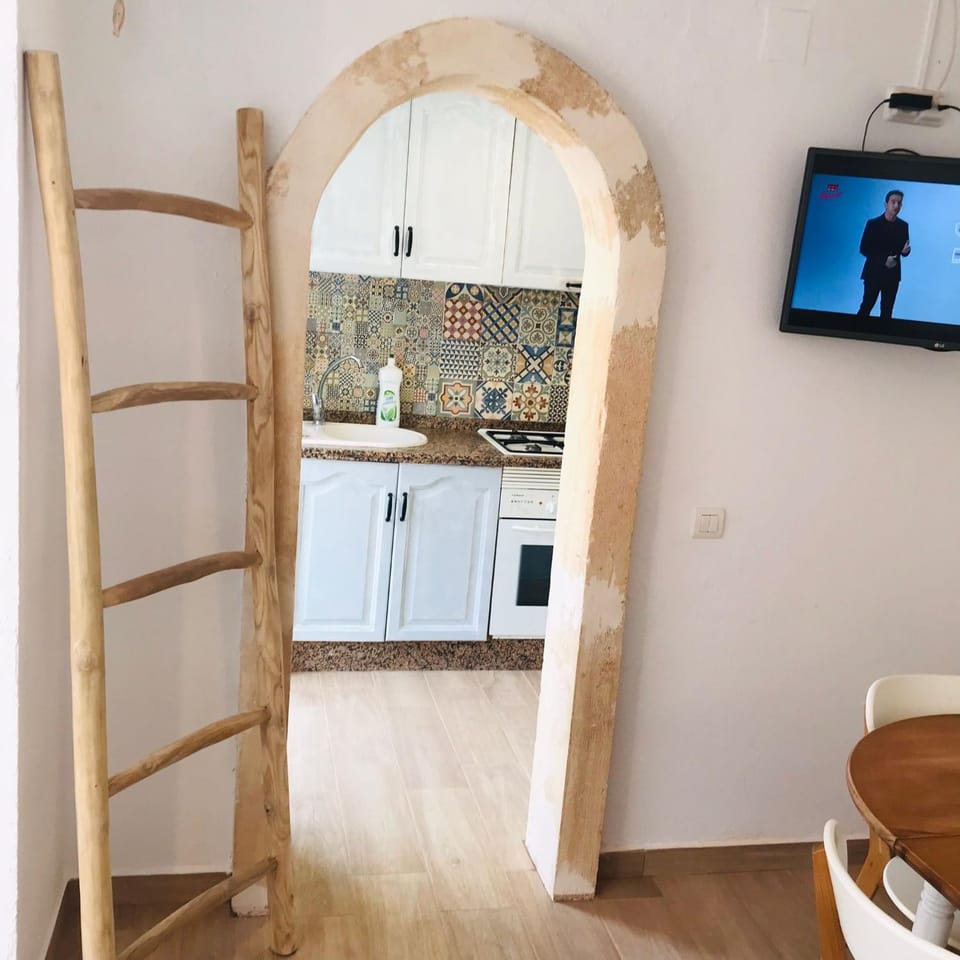 TV and multimedia, Kitchen or kitchenette
