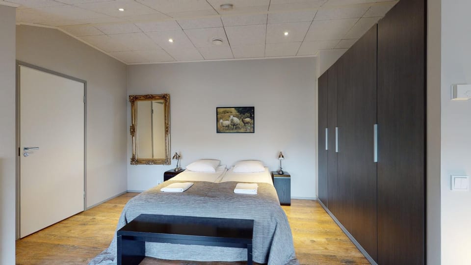 Bed, Photo of the whole room, Bedroom, wardrobe